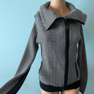 Sparrow black & white sweater, size small